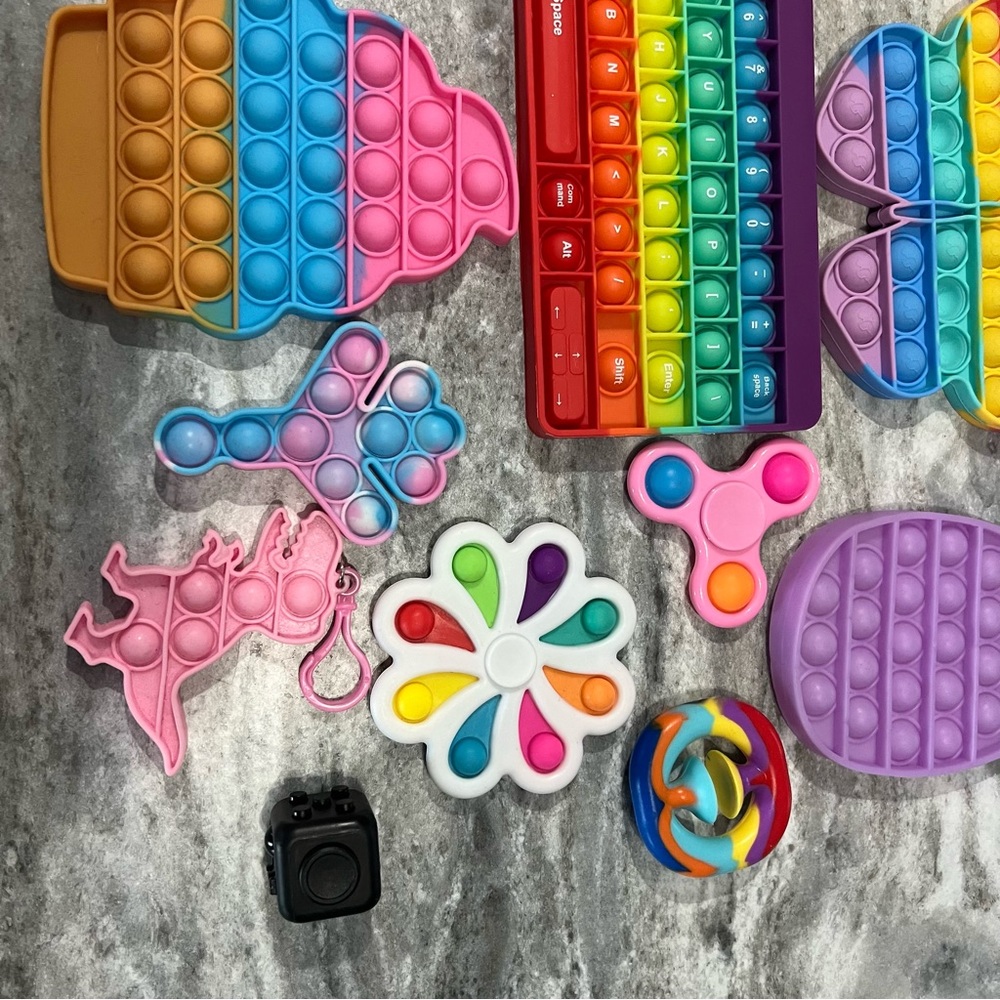 Fidget lot - Picture 3 of 7
